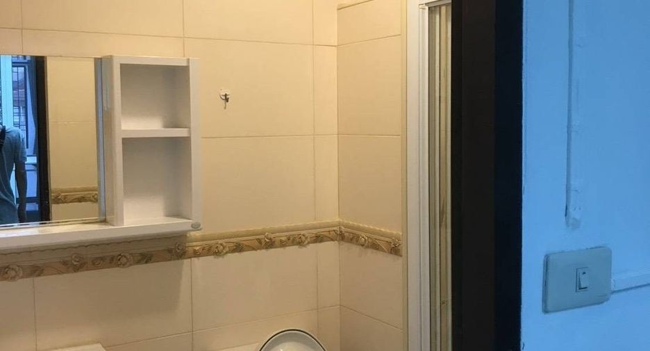 Reihenhaus zur Miete mit 4 Zimmer in Phra Khanong, Bangkok