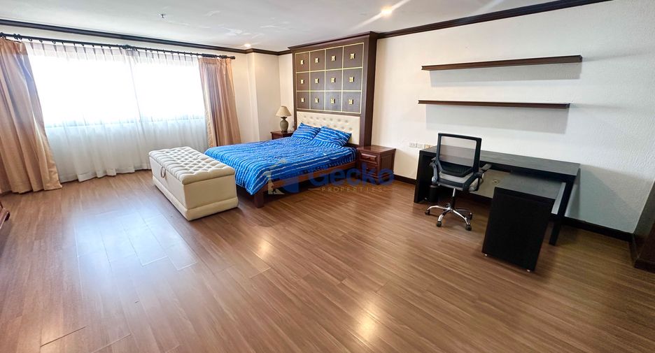 For rent 2 bedrooms condo in Bang Lamung, Chonburi