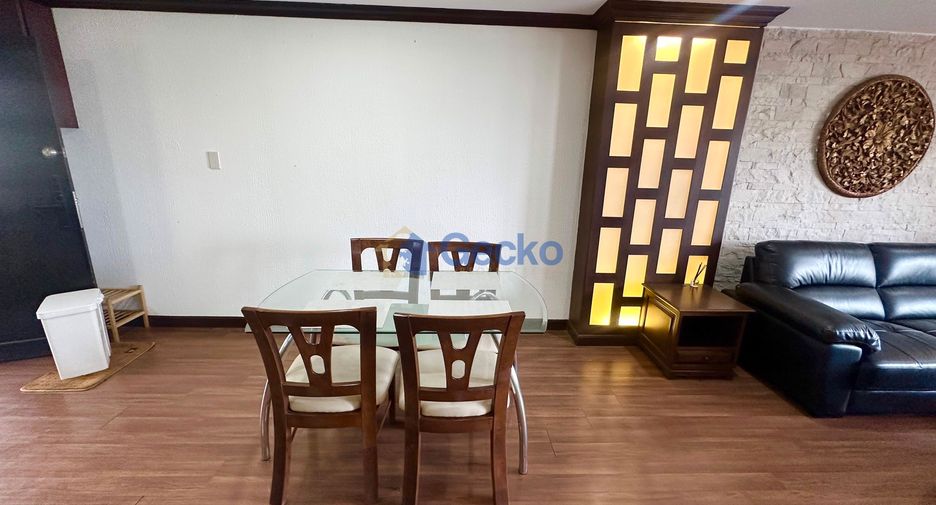For rent 2 bedrooms condo in Bang Lamung, Chonburi
