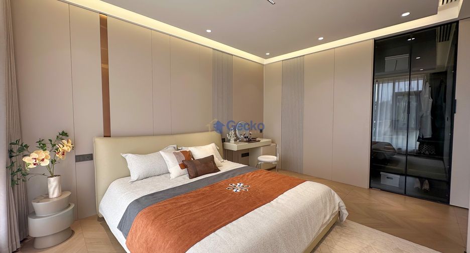 For sale 4 bedrooms house in Bang Lamung, Chonburi
