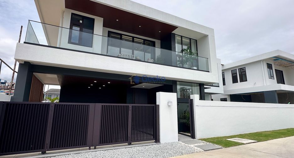 For sale 4 bedrooms house in Bang Lamung, Chonburi