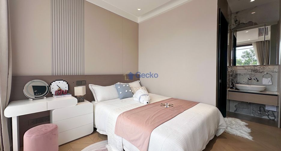 For sale 4 bedrooms house in Bang Lamung, Chonburi