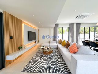 À vendre 5 chambres maison à Bang Lamung, Chonburi