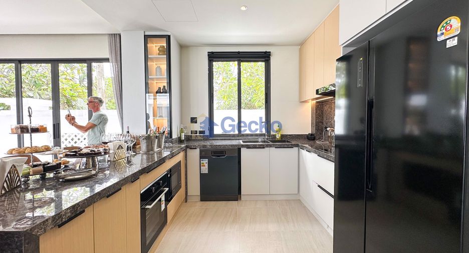 À vendre 5 chambres maison à Bang Lamung, Chonburi