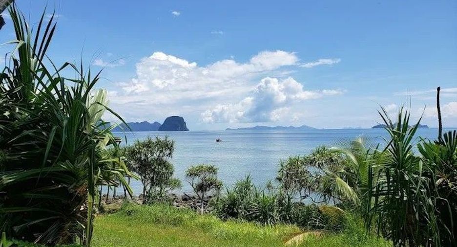For sale 30 bedrooms hotel in Ko Lanta, Krabi