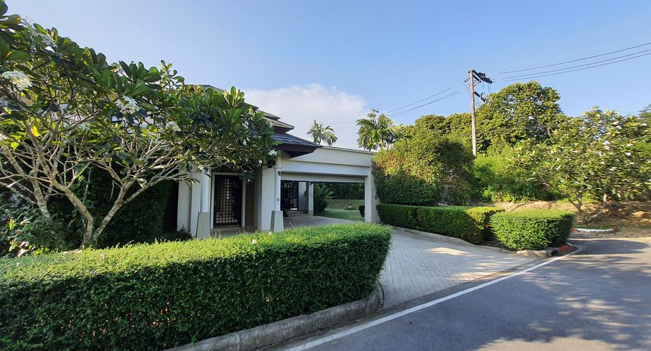 For rent 4 bedrooms villa in Thalang, Phuket