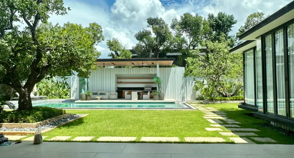 For sale 4 bedrooms villa in Thalang, Phuket