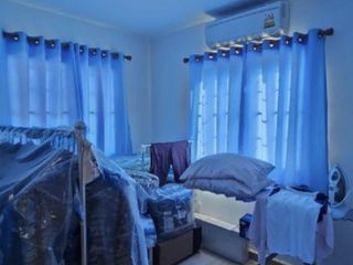 Casa adosada en venta de 3 habitaciones en Lat Krabang, Bangkok