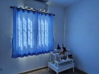Casa adosada en venta de 3 habitaciones en Lat Krabang, Bangkok