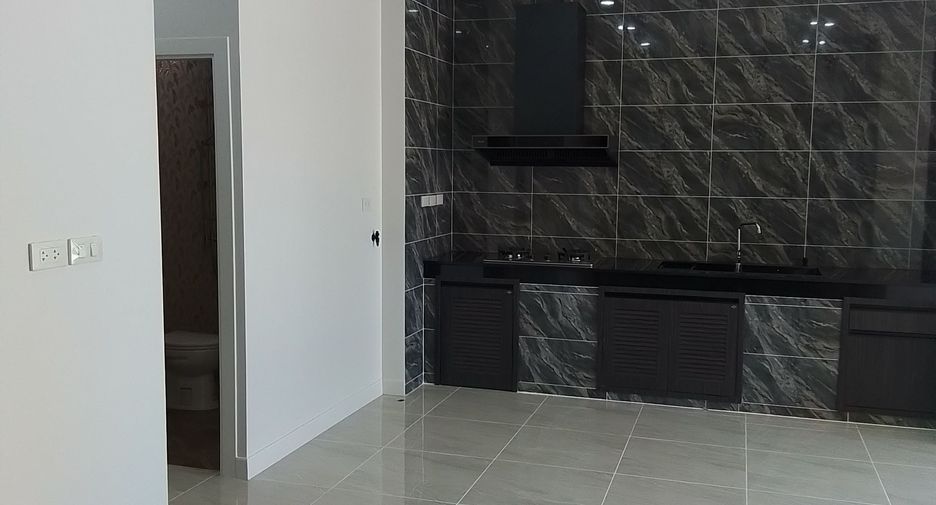 Haus zur Miete mit 3 Zimmer in Mueang Phuket, Phuket