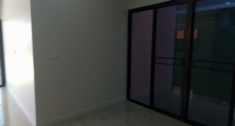 Haus zur Miete mit 3 Zimmer in Mueang Phuket, Phuket