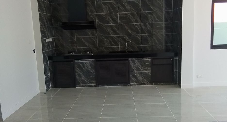 Haus zur Miete mit 3 Zimmer in Mueang Phuket, Phuket