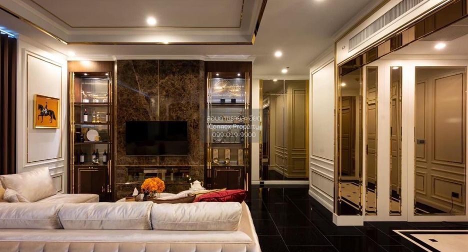 For rent 4 bedrooms condo in Huai Khwang, Bangkok