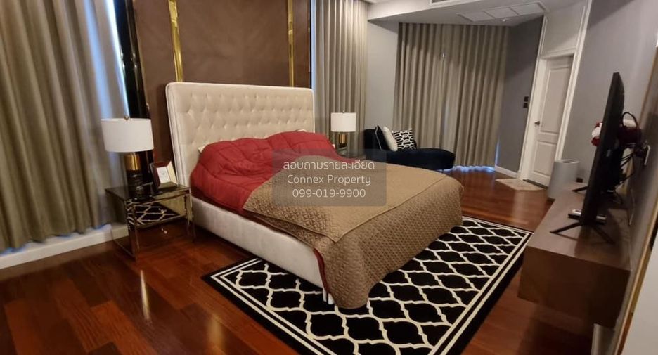 For rent 4 bedrooms condo in Huai Khwang, Bangkok