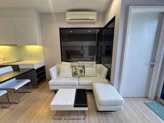 Wohnung zur Miete mit 1 Zimmer in Khlong San, Bangkok