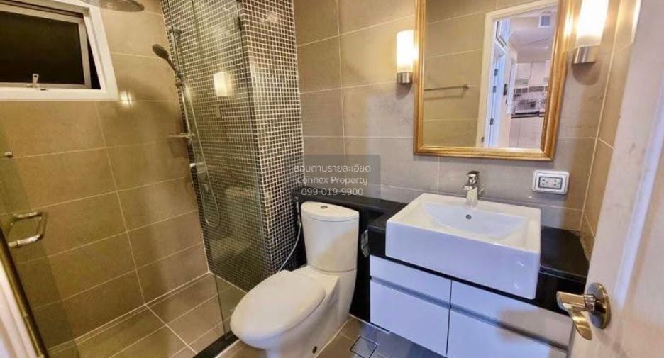 For rent 2 bedrooms condo in Huai Khwang, Bangkok