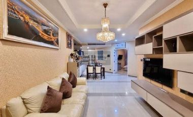 For rent 2 bedrooms condo in Huai Khwang, Bangkok