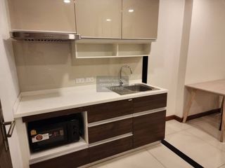 Wohnung zur Miete mit 1 Zimmer in Khlong San, Bangkok