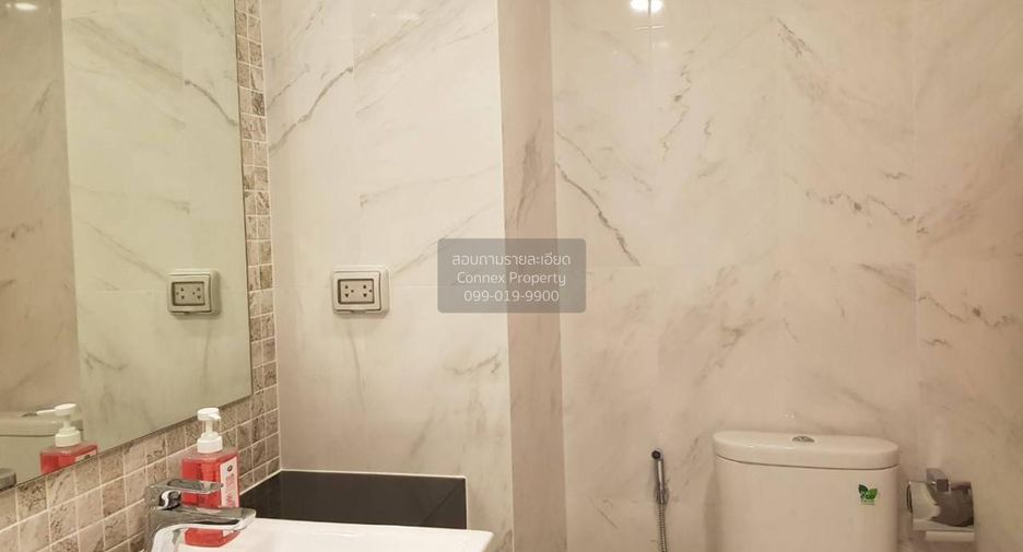 Condo en alquiler de 1 habitaciones en Khlong San, Bangkok