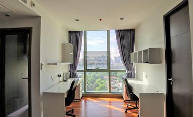 For rent 1 bed condo in Pathum Wan, Bangkok