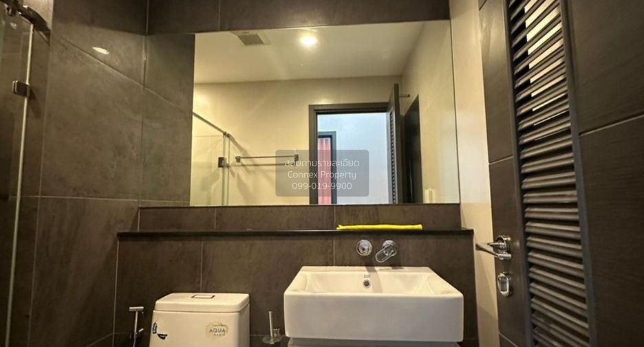 For rent 2 bedrooms condo in Bang Phlat, Bangkok
