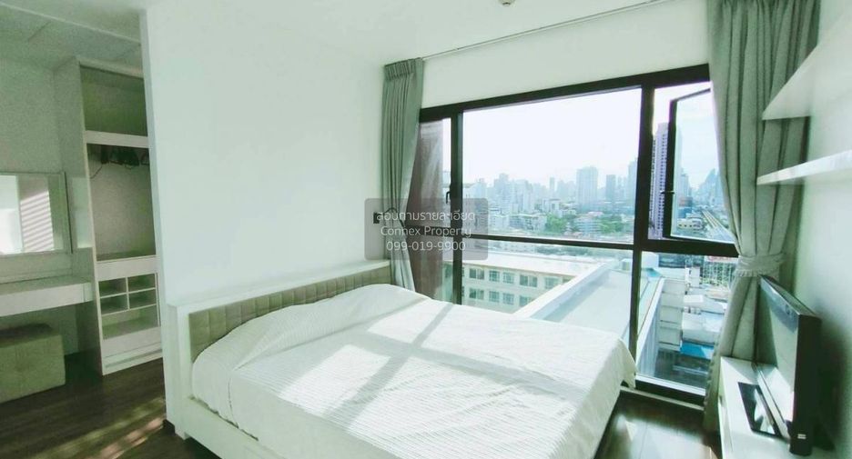 For rent 2 bedrooms condo in Khlong Toei, Bangkok