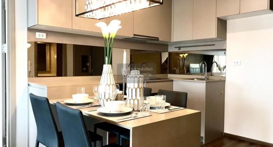 Condo en alquiler de 2 habitaciones en Phra Khanong, Bangkok
