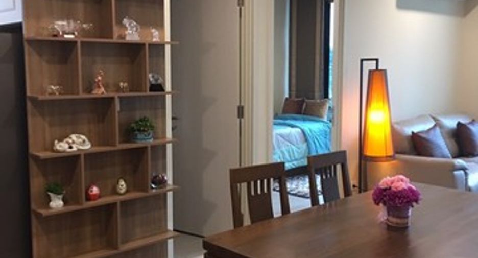 For rent 2 bedrooms condo in Watthana, Bangkok