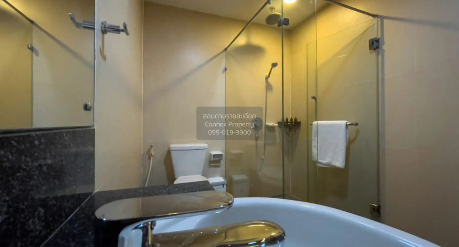 À louer 2 chambres condo à Watthana, Bangkok