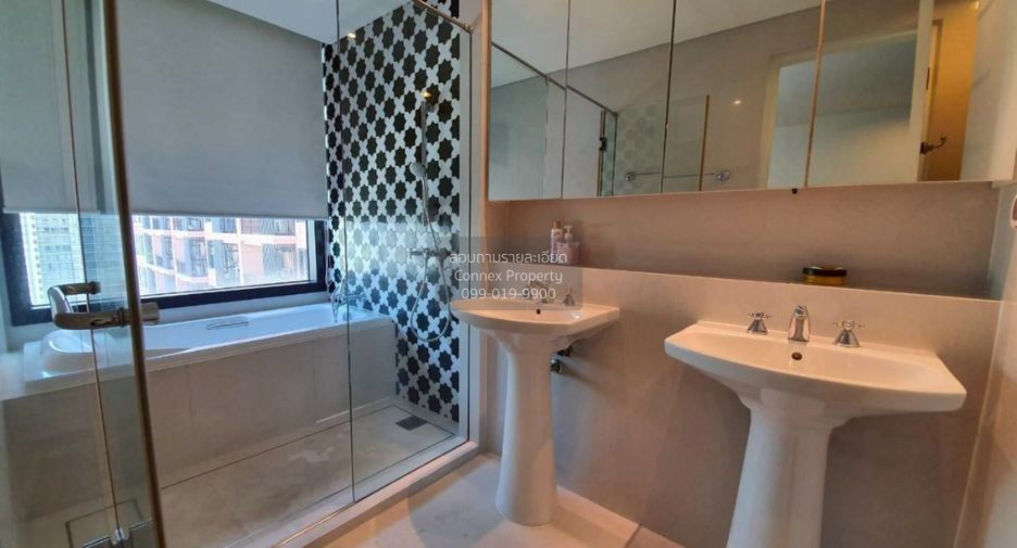 For rent 2 bedrooms condo in Khlong Toei, Bangkok