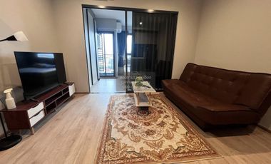 Condo en alquiler de 1 habitaciones en Huai Khwang, Bangkok