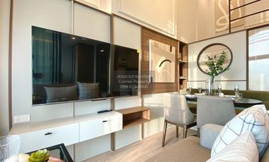 Condo en alquiler de 2 habitaciones en Huai Khwang, Bangkok