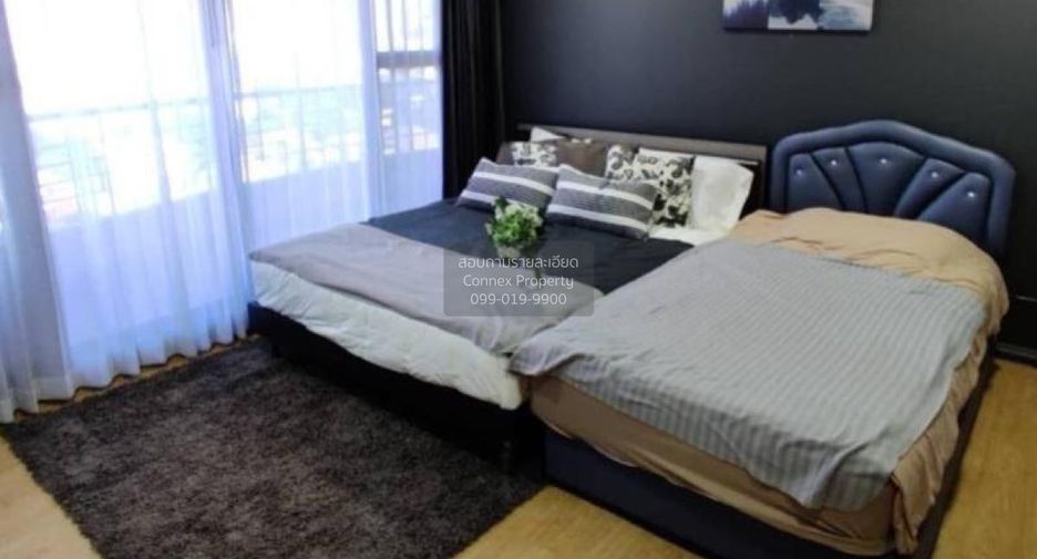 Condo en alquiler de 3 habitaciones en Watthana, Bangkok