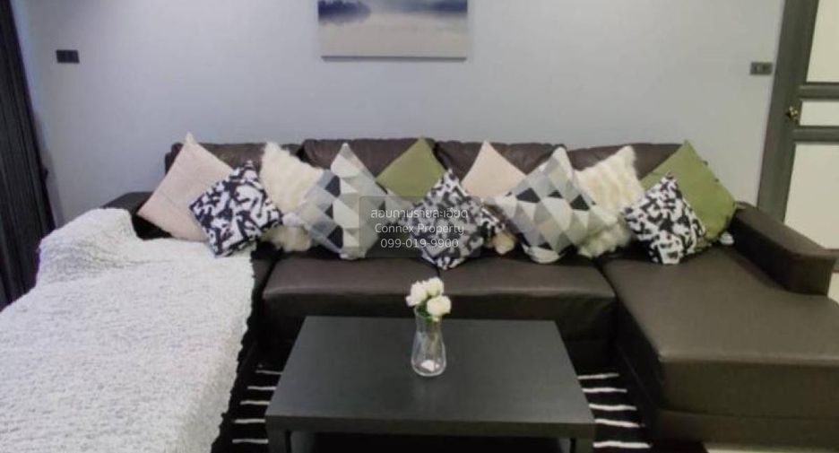 Condo en alquiler de 3 habitaciones en Watthana, Bangkok