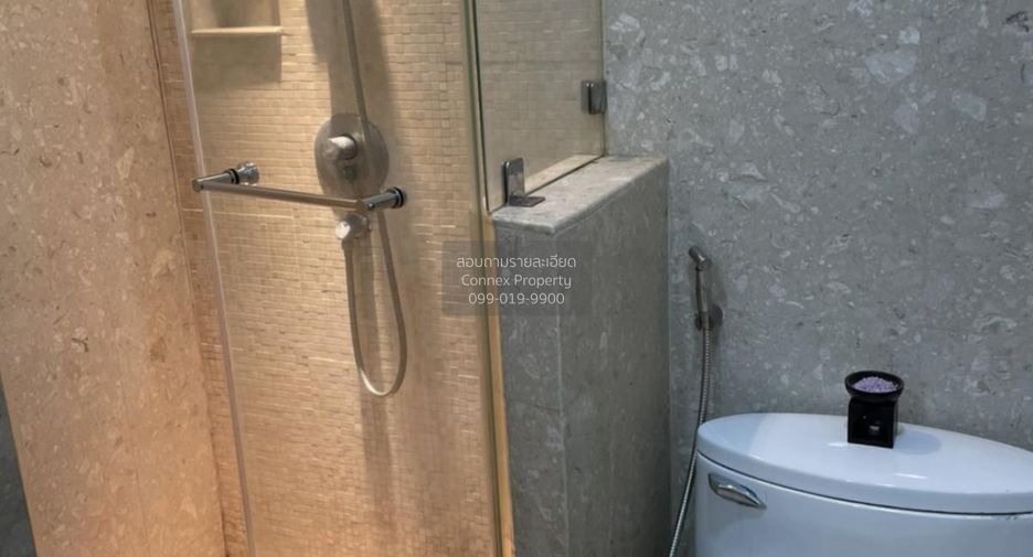 For rent 2 bedrooms condo in Pathum Wan, Bangkok
