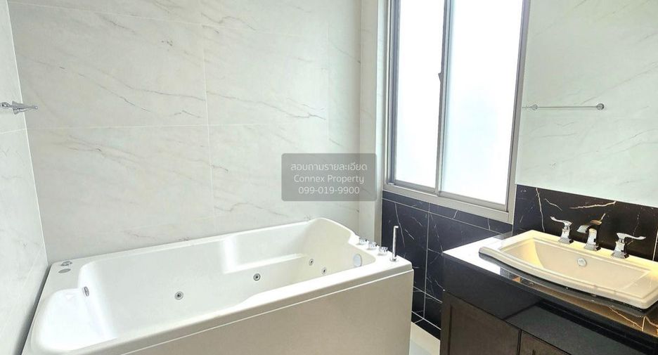 For rent 4 bedrooms house in Lat Krabang, Bangkok