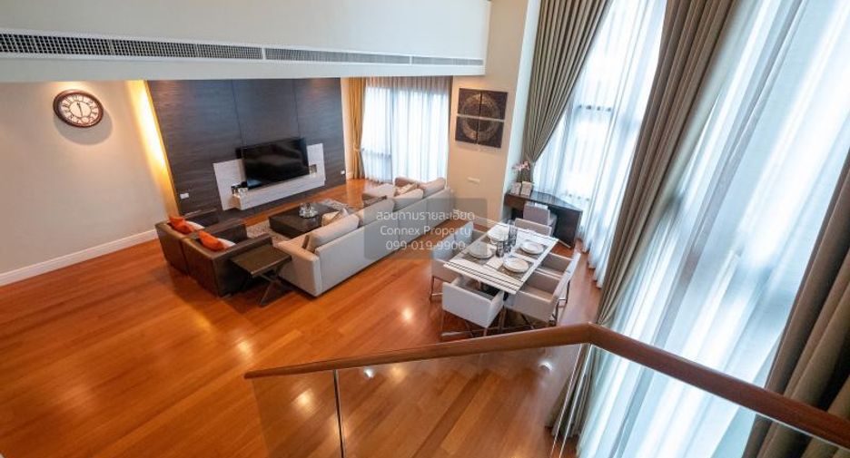 For rent 3 bedrooms condo in Khlong Toei, Bangkok