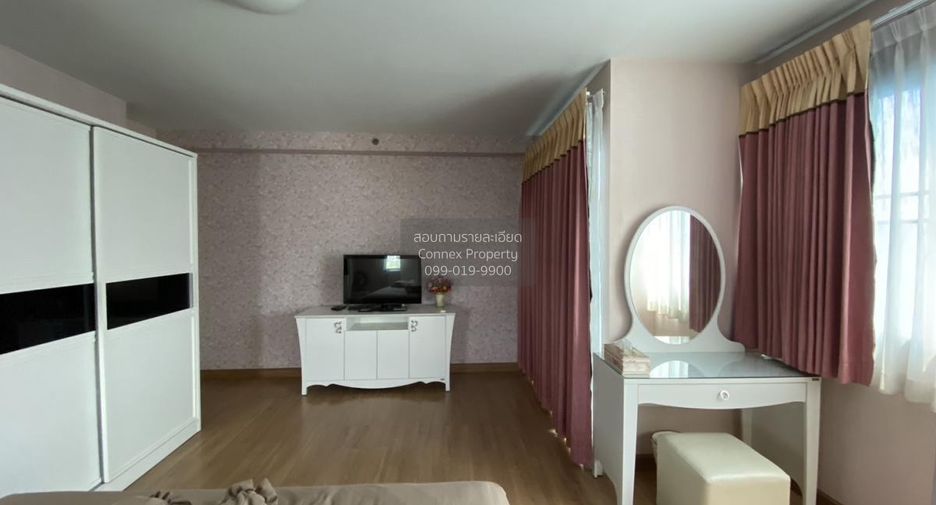 For rent 2 bedrooms condo in Chatuchak, Bangkok