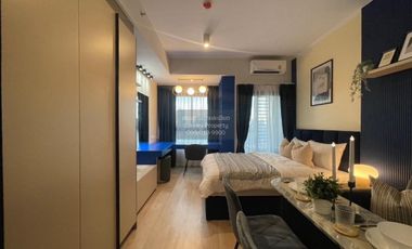 Condo en alquiler de 1 habitaciones en Huai Khwang, Bangkok