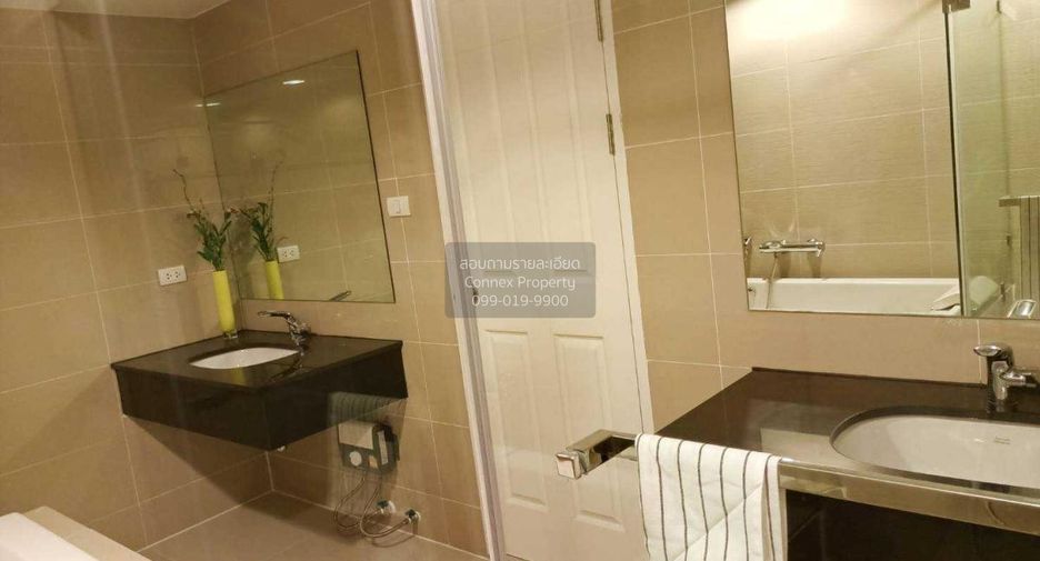 For rent 5 bedrooms condo in Huai Khwang, Bangkok