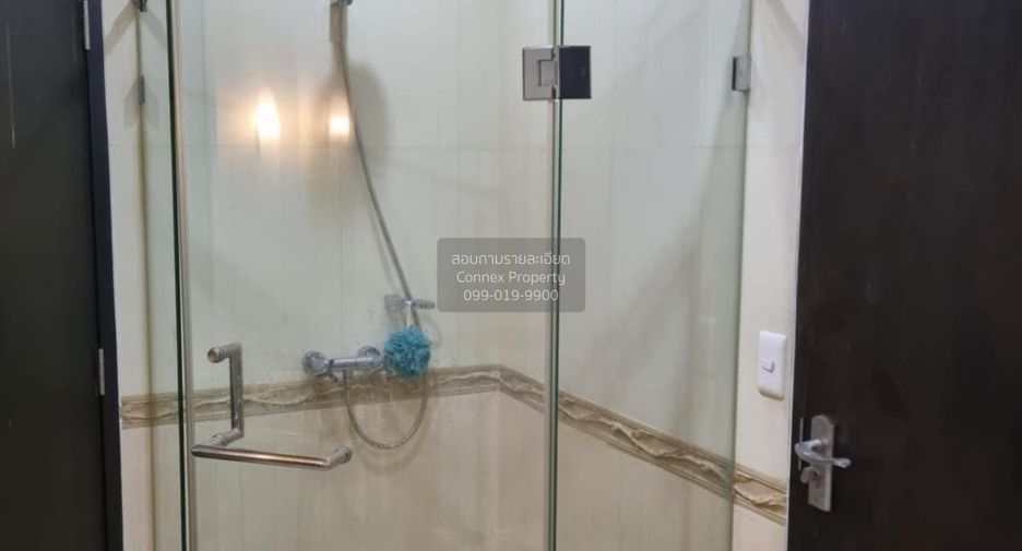 Wohnung zur Miete mit 2 Zimmer in Pathum Wan, Bangkok
