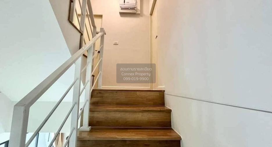 For rent 3 bedrooms townhouse in Mueang Nonthaburi, Nonthaburi