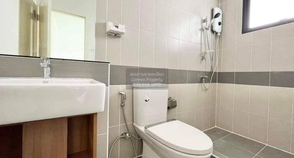 For rent 3 bedrooms townhouse in Mueang Nonthaburi, Nonthaburi