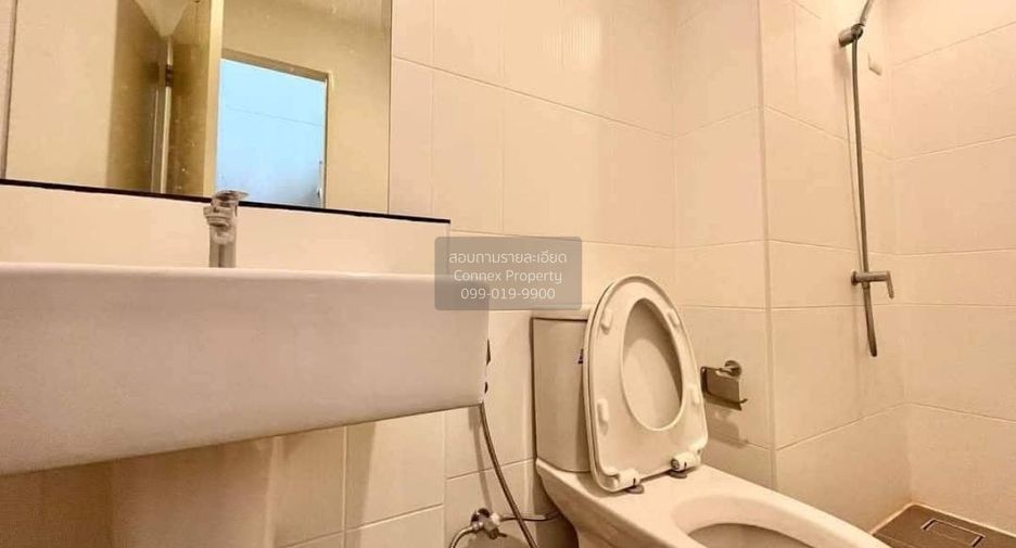 For rent 3 bedrooms townhouse in Mueang Nonthaburi, Nonthaburi