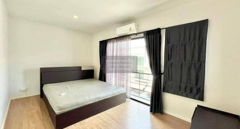 For rent 3 bedrooms townhouse in Mueang Nonthaburi, Nonthaburi