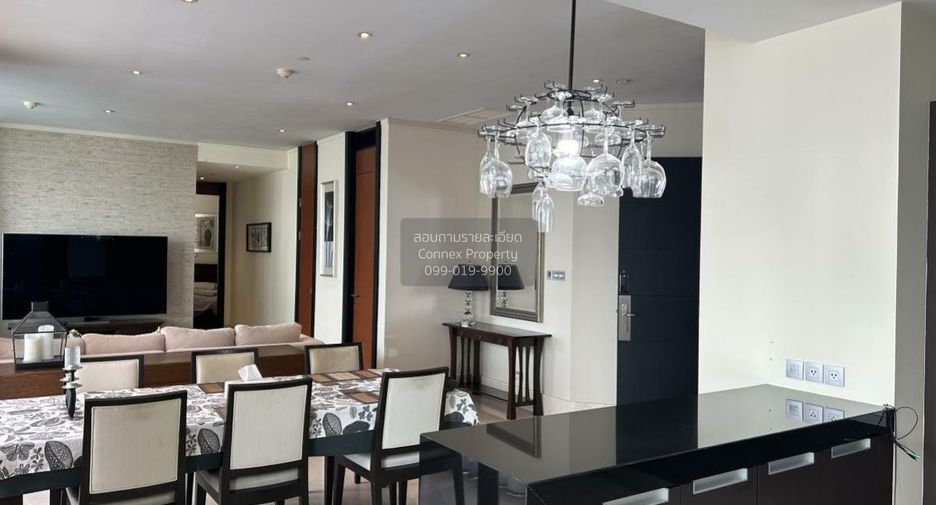 For rent 2 bedrooms condo in Sathon, Bangkok