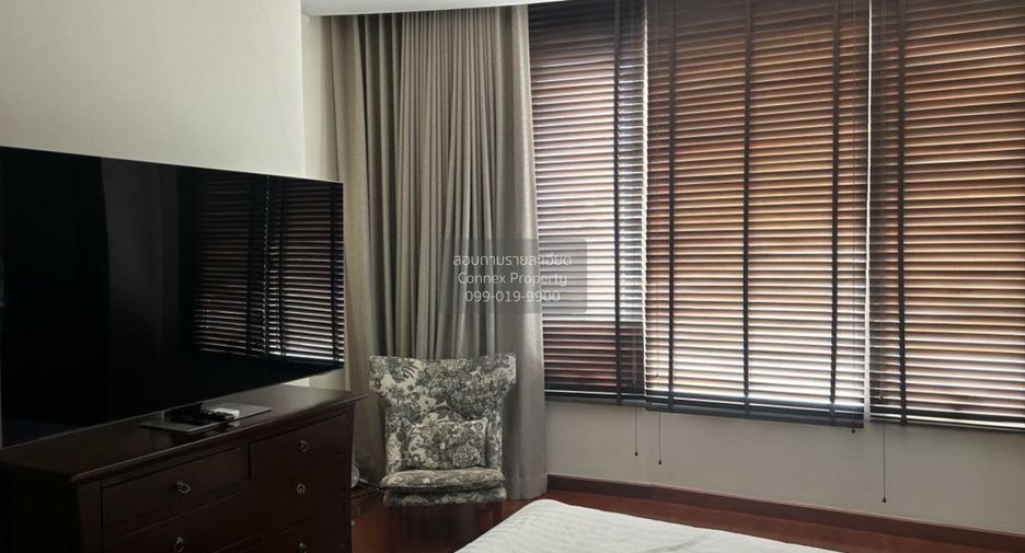 For rent 2 bedrooms condo in Sathon, Bangkok
