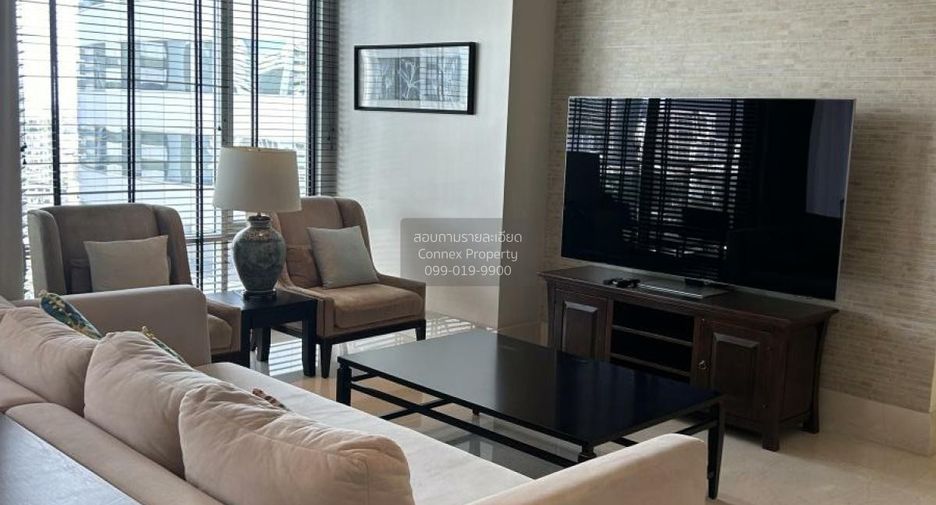 For rent 2 bedrooms condo in Sathon, Bangkok