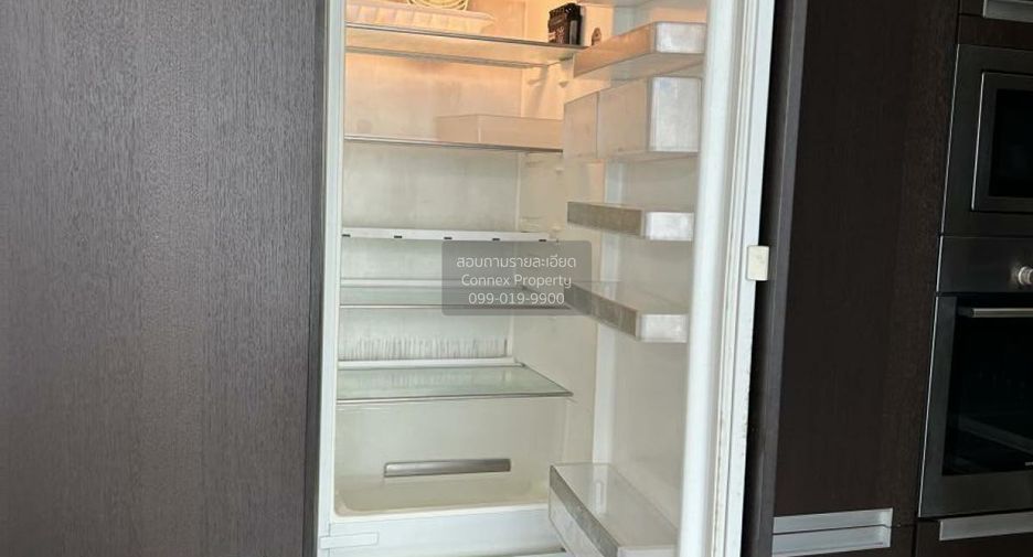 For rent 2 bedrooms condo in Sathon, Bangkok