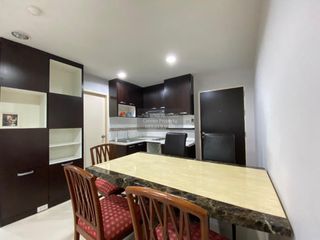 Wohnung zur Miete mit 1 Zimmer in Khlong San, Bangkok